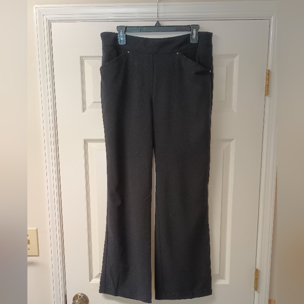 Sag Harbor black pull on dress pants Size 12 stretch